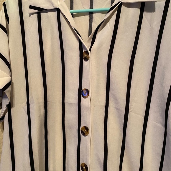 *SOLD* Black & White Stripe Button Up Shirt - Picture 2 of 4